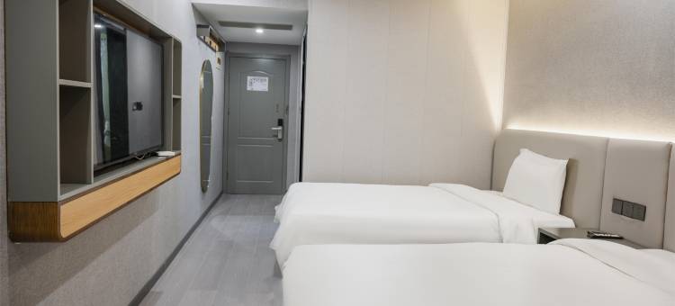 莱阳四季酒店(盛隆街店)图片