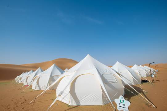 沙漠行者星空露营地图片