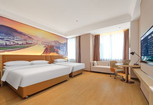 Vienna Hotel (Ordos Qipanjing)Hotel Overview