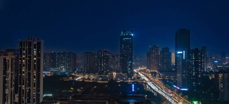 归素酒店(成都东郊记忆杉板桥地铁站店)图片