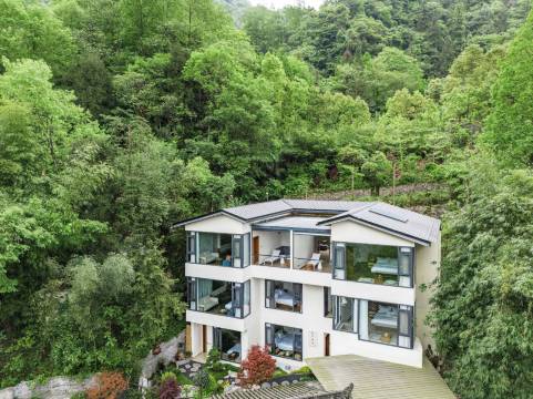 青城山隐予·听蝉私汤民宿(泰安古镇店)图片