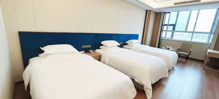 客官国际酒店(承德平泉中心广场店)图片