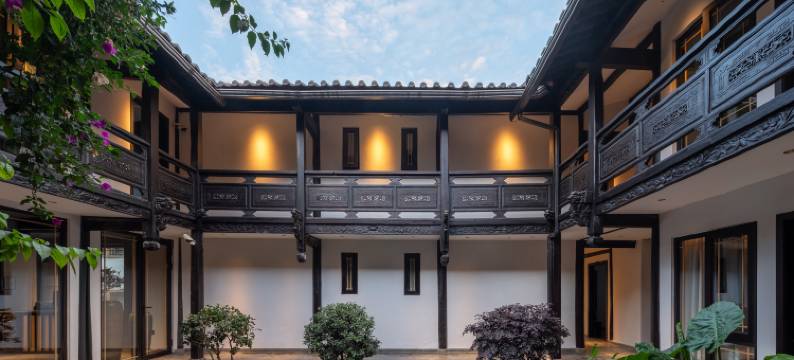 丽江古城·半山无喧境全景美宿(大水车店)图片