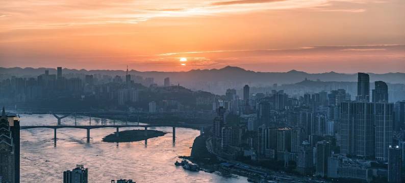 重庆忆拾高空江景公寓(解放碑洪崖洞店)图片