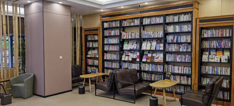 哈尔滨柏拉图酒店(师大夜市学府路地铁站店)图片