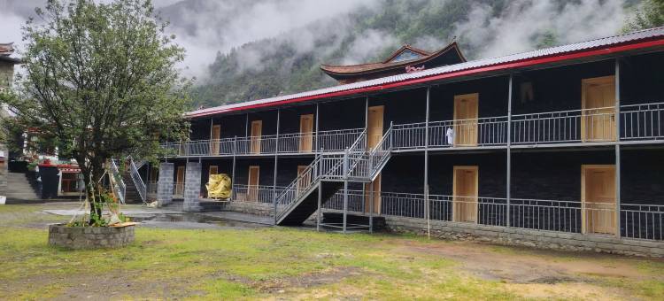 莲花湖木雅藏地民宿图片