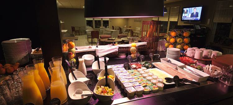 欧比耶尔克莱蒙费朗南康铂酒店(Campanile Clermont Ferrand Sud - AUBIÈRE)图片