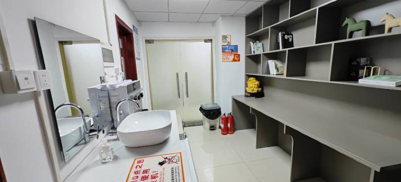 三只猫青旅(六安火车站店)图片