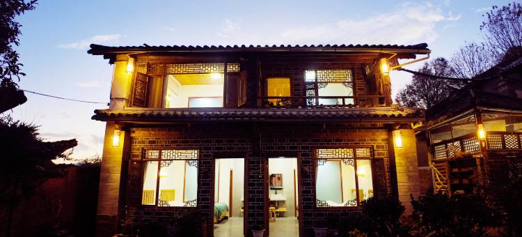诺邓古村复甲山居图片