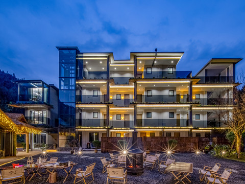 瓦屋山隐溪汤泉民宿