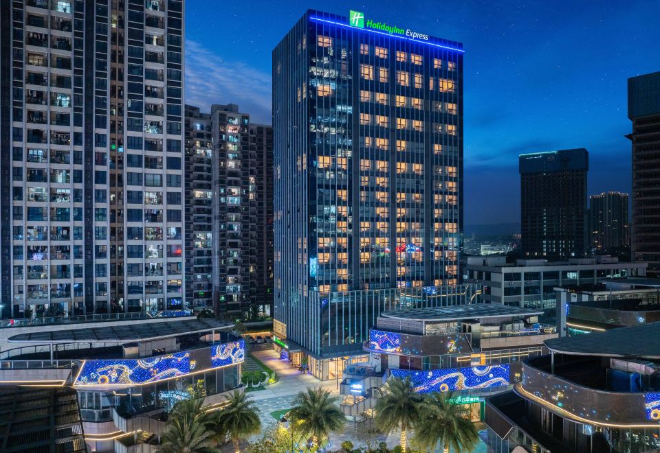 深圳海源城智选假日酒店外景图