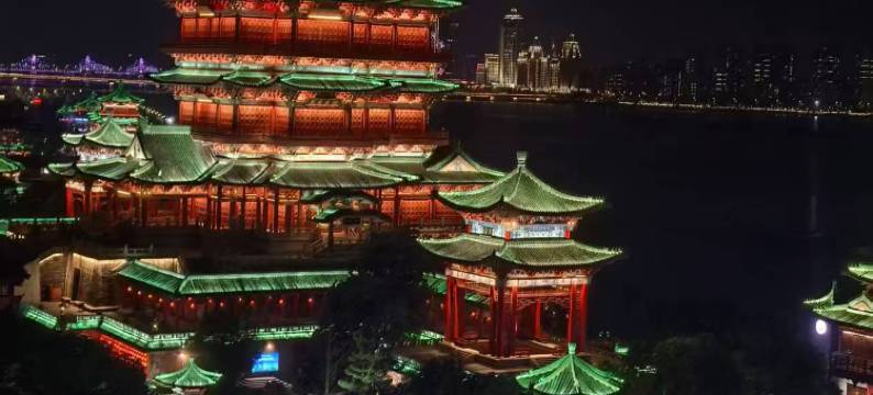 希辰Homestayl揽月江景长廊(南昌滕王阁旅游区万寿宫地铁站店)图片