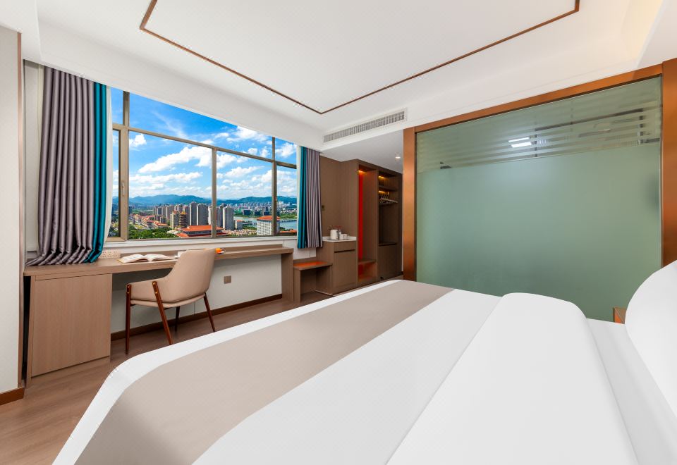 LAN Tai Hotel (Aksu Taibai Shopping Center Branch) Hotel Overview