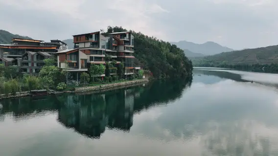 豪華