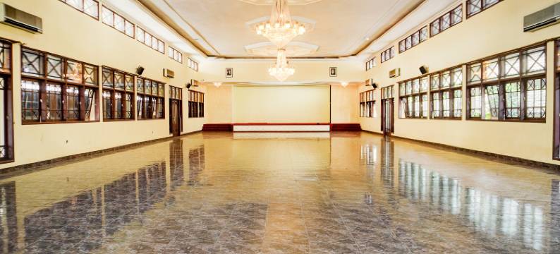 Collection O Pekalongan靠近Setono巴蒂克市场原Jayadipa酒店(Collection O Pekalongan Near Pasar Batik Setono Formerly Hotel Jayadipa)图片