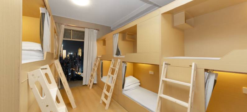  江游·高空江景青旅民宿(解放碑洪崖洞店)图片