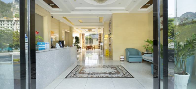 文山桦琳酒店(文山学院西华公园店)图片