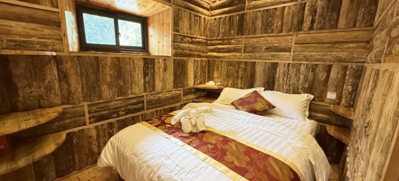 木里康萨雍居民宿图片