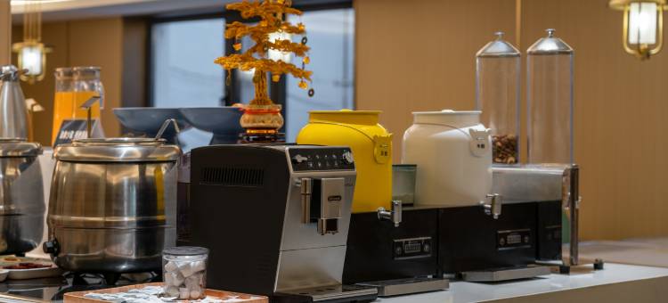 云居酒店(延吉延边大学西市场店)图片