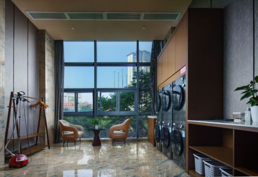 Wanjia International Hotel Hotel Overview