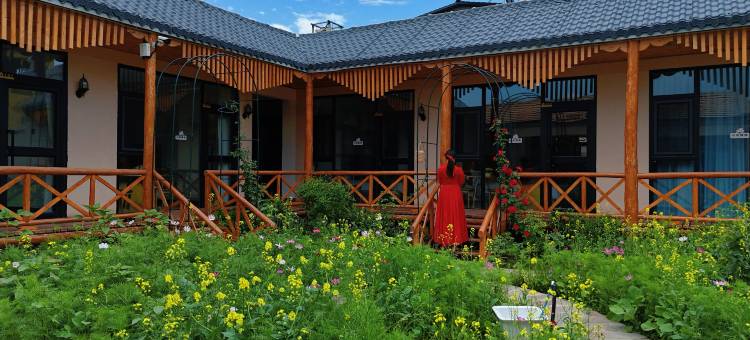 杜家小院民宿(特克斯八卦城店)图片