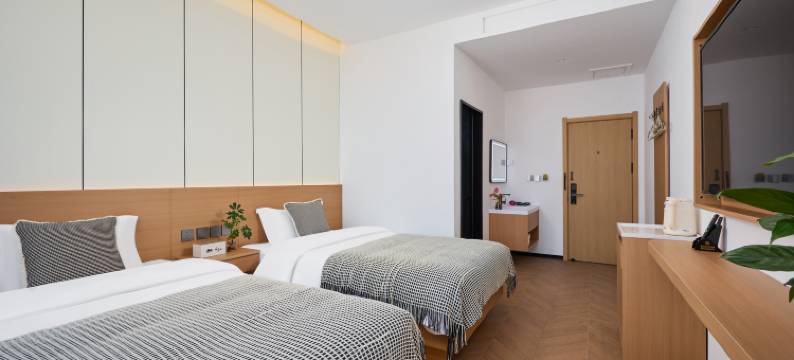 山与山SHANYUSHAN设计师民宿(乌兰布统景区店)图片