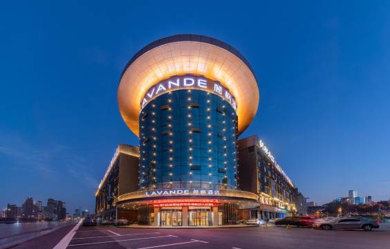 麗枫酒店(长沙高铁南站喜盈门范城店)