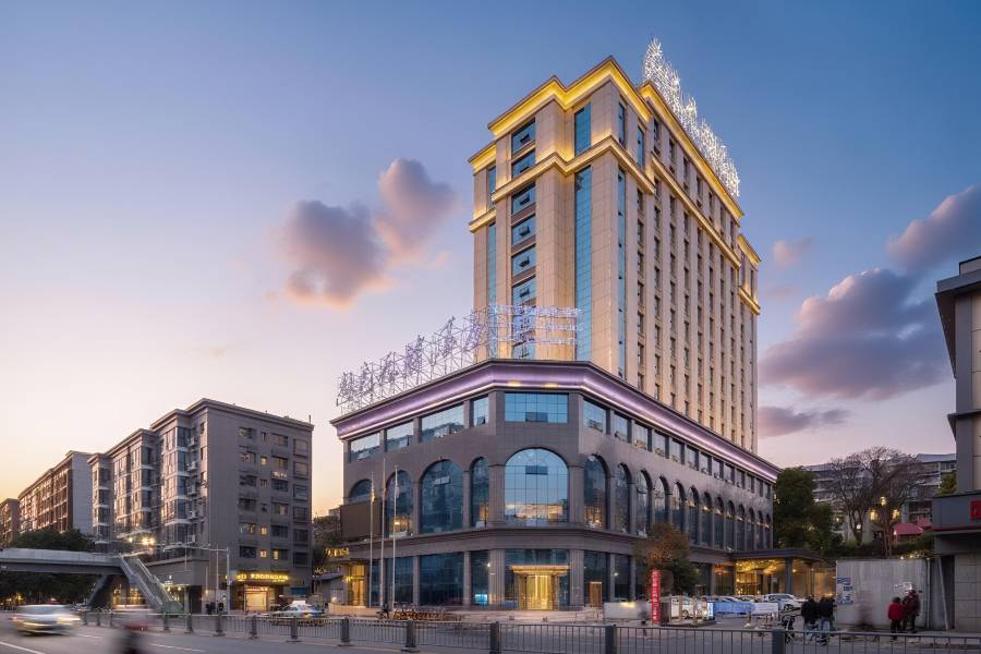南充天勝酒店(西華師範大學行署校區店)