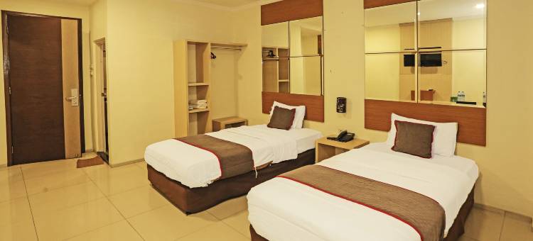 超级OYO联排别墅橡树酒店Fiducia Serpong(Super OYO Townhouse Oak Hotel Fiducia Serpong)图片