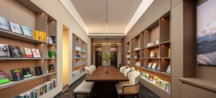 贵阳观山湖奥体中心亚朵酒店图片