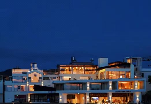 RIGHTBANK滇池右里民宿外景图