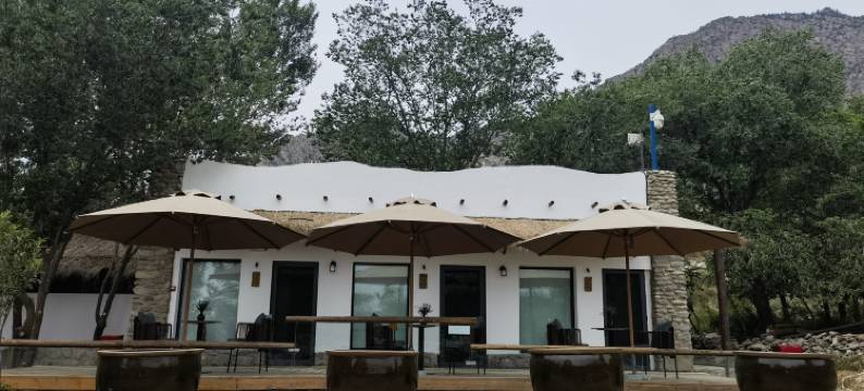 贺兰山岩画古村九古小舍民宿图片