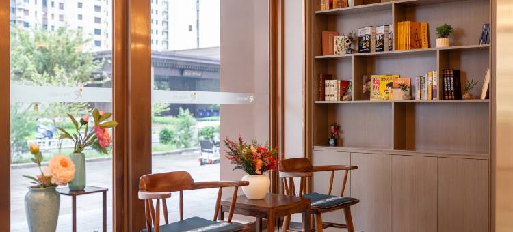 丽呈艾笙酒店(牡丹广场万达店)图片