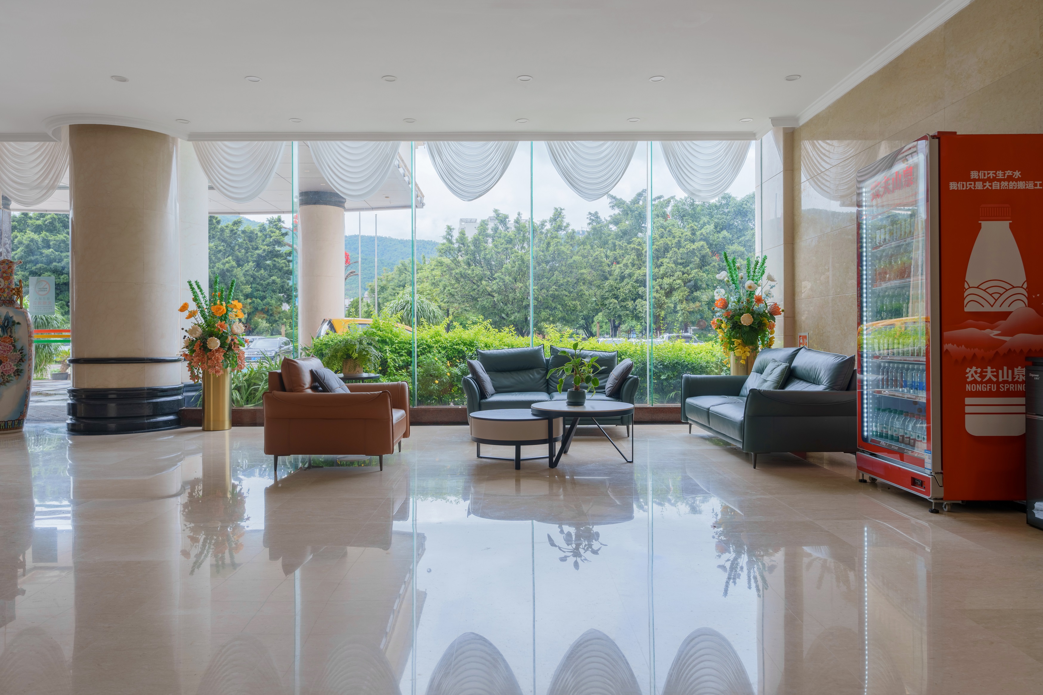 Xinping Xinyue Hotel Over view