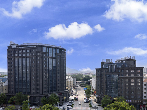 漳浦鼎美荟假日酒店(道周中学店)