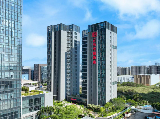 左右幸福酒店(上李朗左右云创谷店)