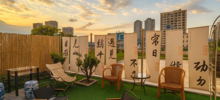 李李家|FASHIONING 高空影院民宿(火车站东广场店)图片