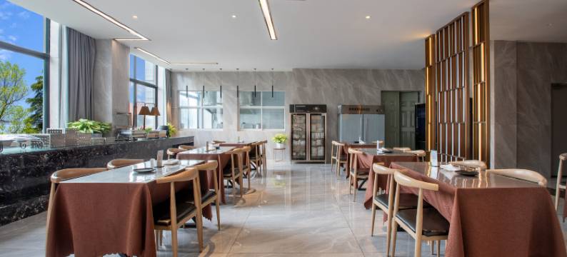 嵩明五龍道·酒店(杨林大学城店)图片