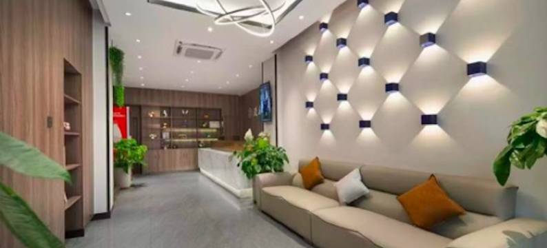 三亚悦尔漫酒店(鸿洲游艇码头港店)图片