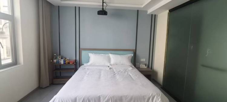 陌野艺术影宿酒店图片