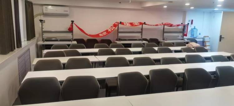 白玉兰酒店(西宁大新街夜市莫家街店)图片