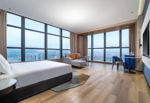 Holiday Inn Express Sihui City Center by IHGHotel Overview