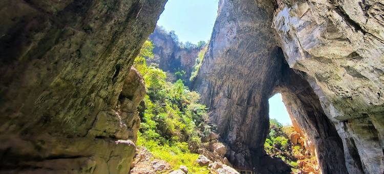 艺龙安云酒店(毕节七星关区人民公园店)图片