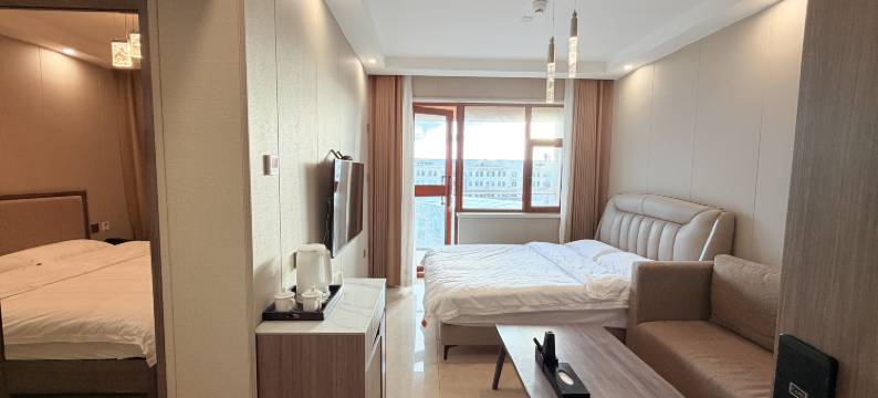 博乐云海一号酒店(赛里木湖景区东门游客中心店)图片
