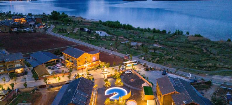 泸沽湖·泸停叙酒店(三家村码头店)图片