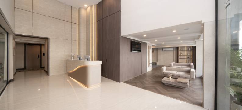 曼谷机场快线兰甘亨贝斯特韦斯特SureStay Plus酒店(SureStay Plus by Best Western Ramkhamhaeng Airport Rail Link Bangkok)图片