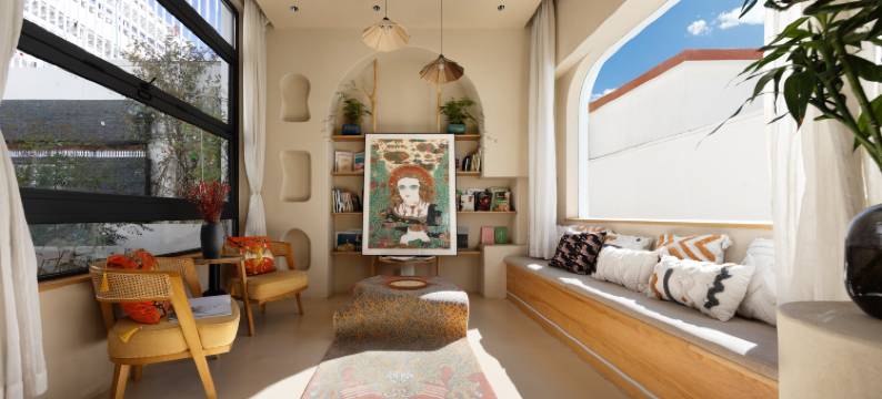 拉萨岩庐·理想国民宿(布达拉宫店)图片