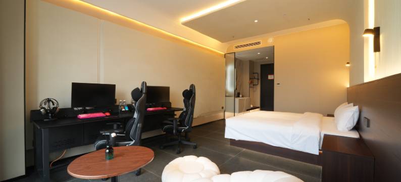 寓约电竞·SUPER酒店(武胜路上海商城店)图片