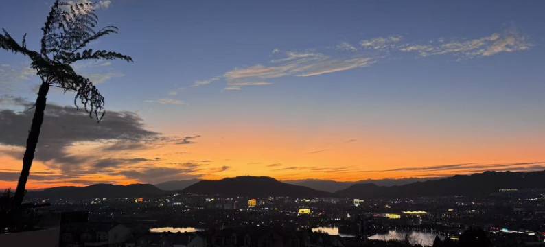 腾冲聆荷渡璟瑜汤庐民宿图片