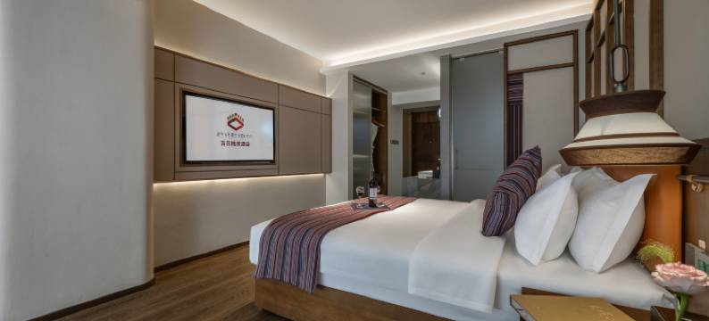 九龙吉日格宗酒店图片